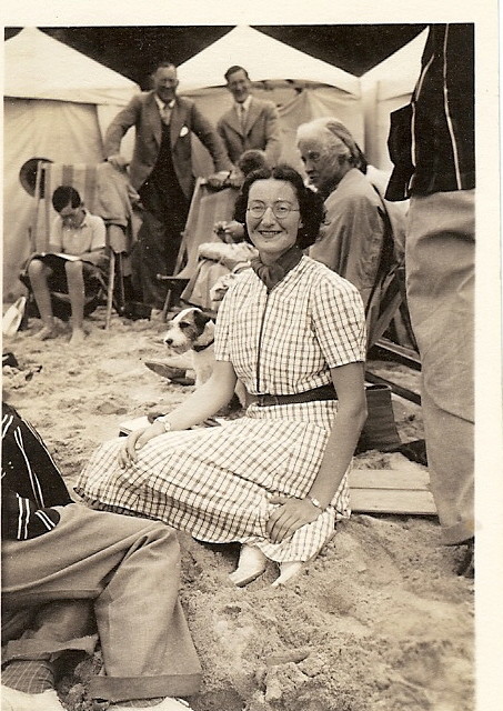 Cicely-circa-aged-19-with-Christopher-in-background
